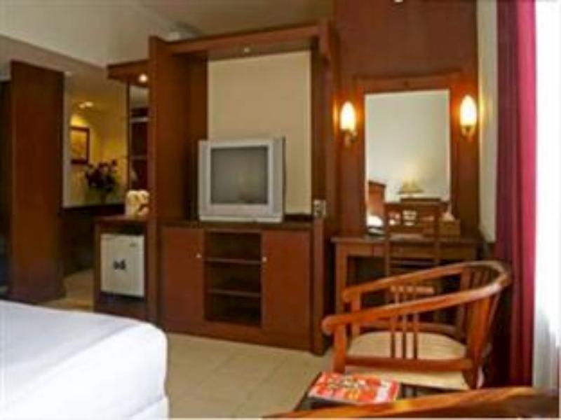 Karlita Hotel Tegal Dış mekan fotoğraf